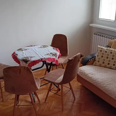 Alvobar * スコピエ